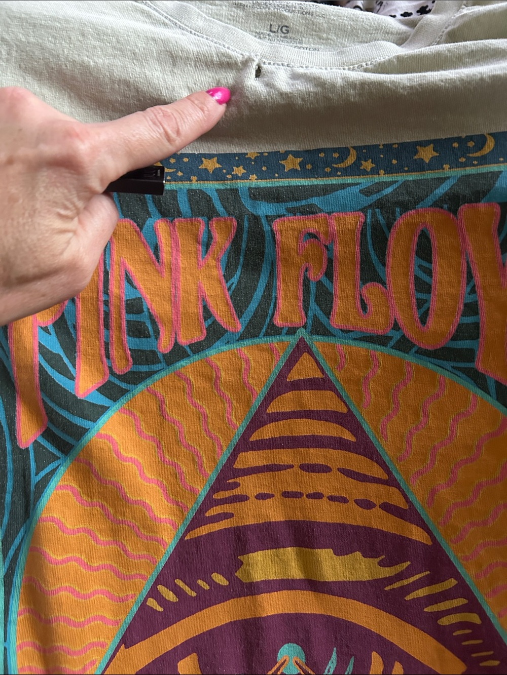 Pink Floyd 2021 Psychedelic Prism Eye Graphic Band T-Shirt Size Large - Picture 5 of 6